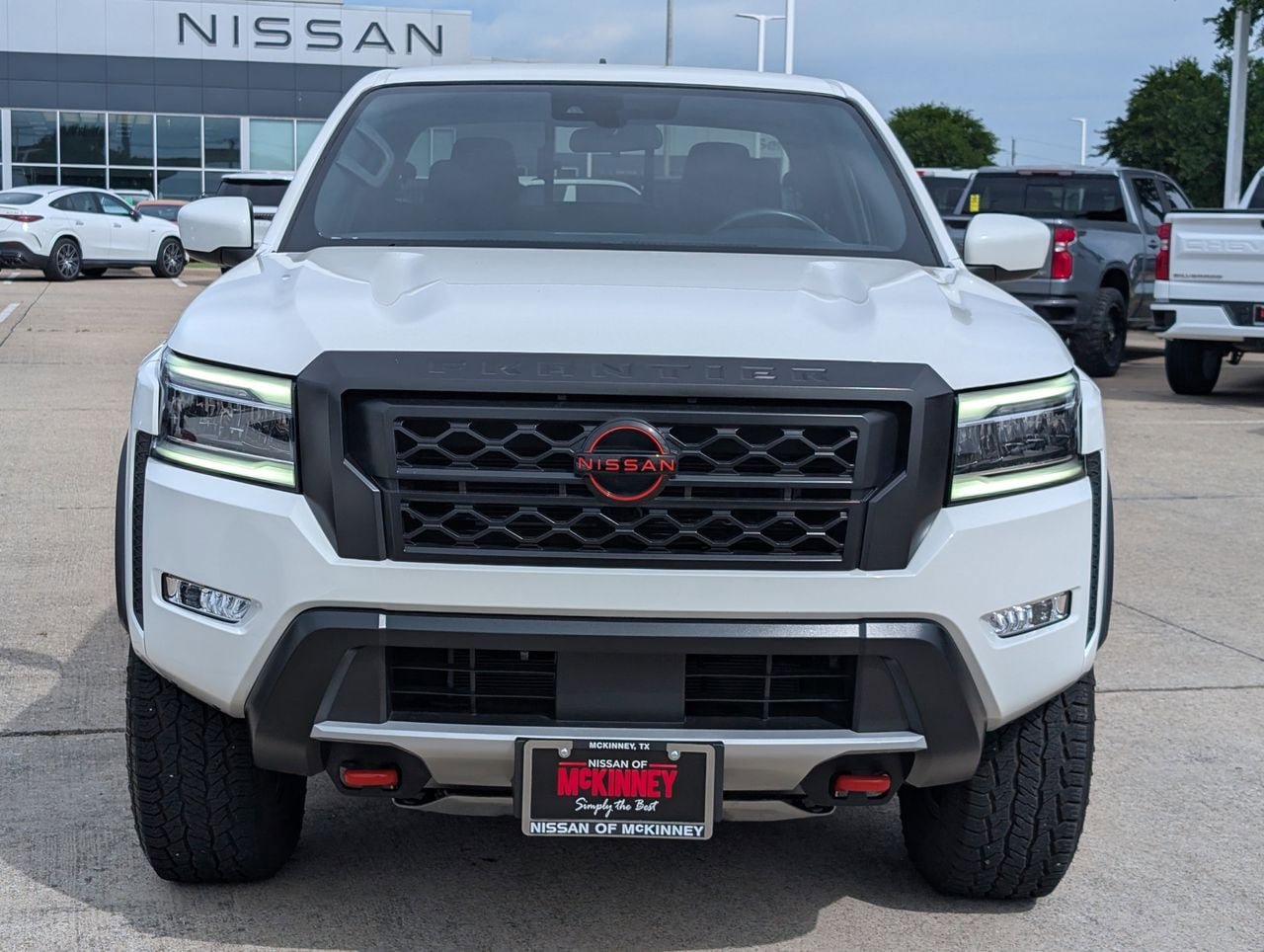 Certified 2023 Nissan Frontier PRO-4X w/ Technology Package AWD/4WD image 6
