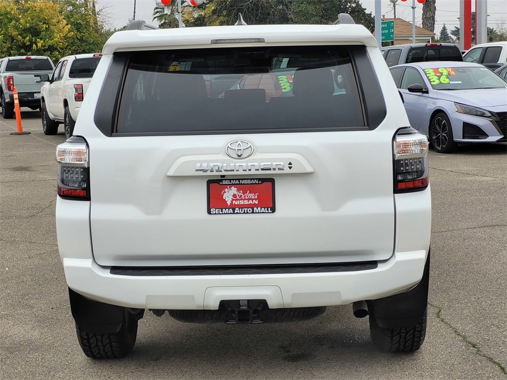 Used 2024 Toyota 4Runner SR5 image 6