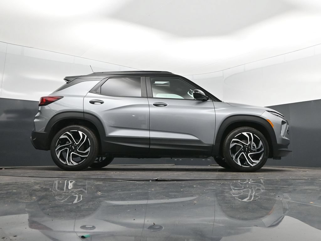 New 2026 Chevrolet TrailBlazer RS w/ Convenience Package FWD image 43