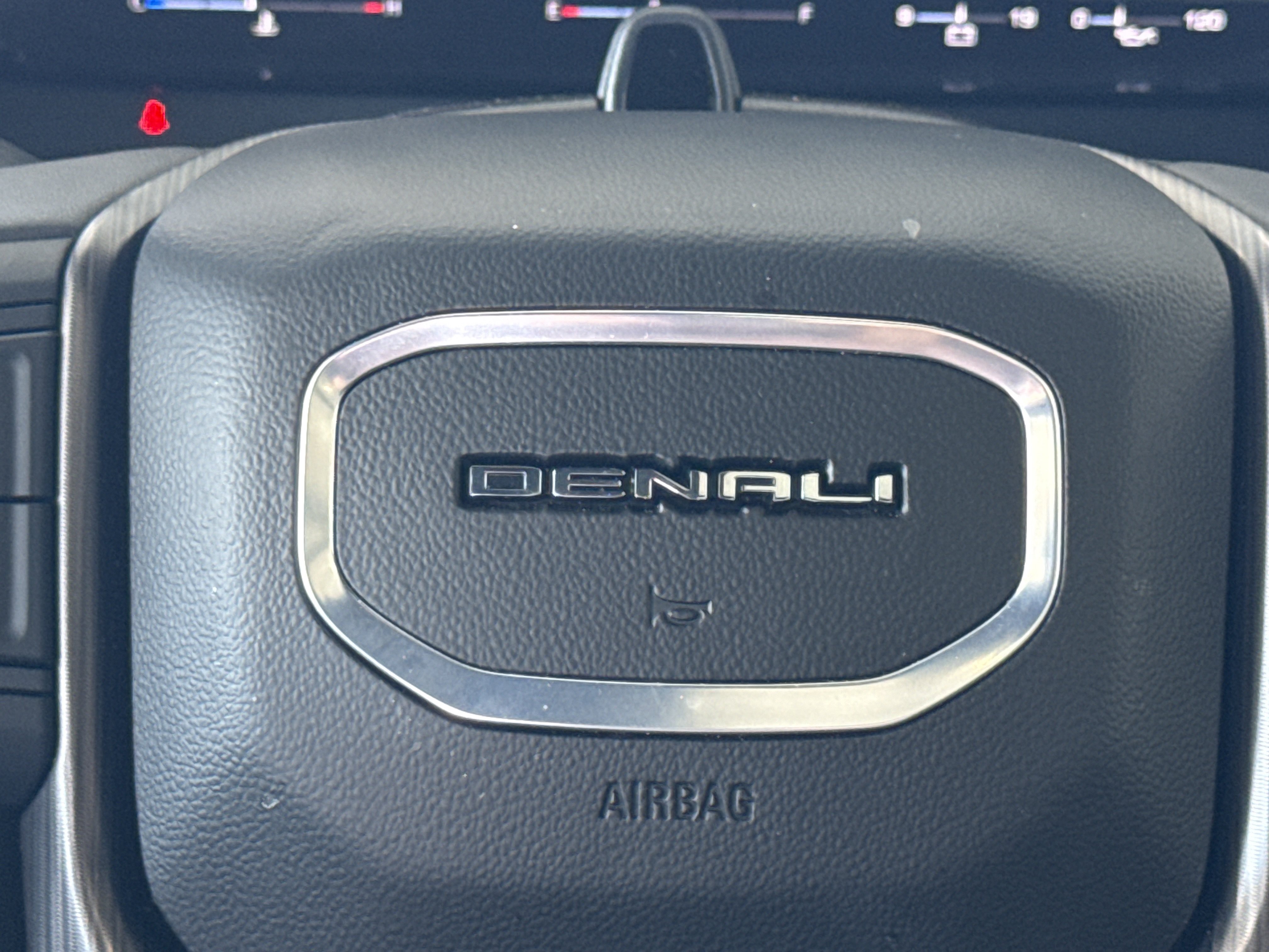 Used 2024 GMC Yukon Denali Ultimate AWD/4WD image 42
