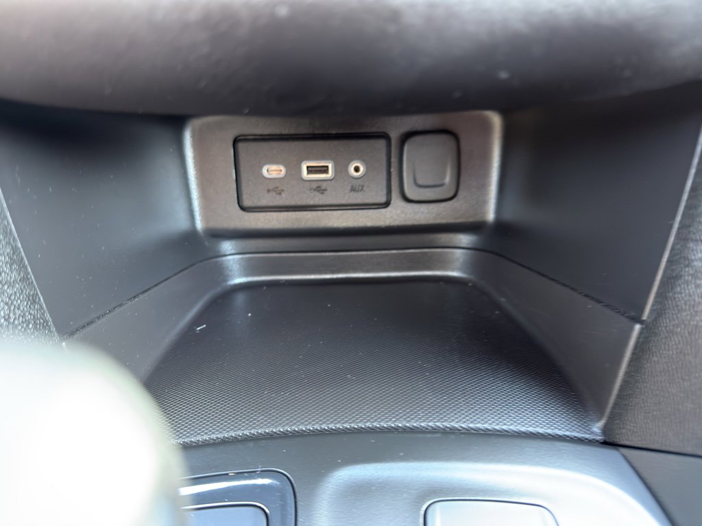 Used 2022 Chevrolet Equinox RS image 20