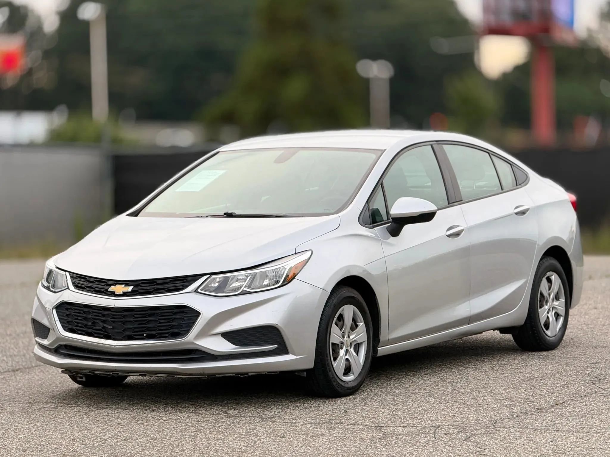 Used 2017 Chevrolet Cruze LS FWD image 6