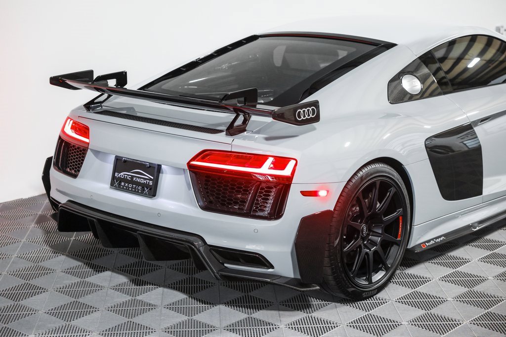 Used 2018 Audi R8 V10 plus w/ Full Leather Package image 7