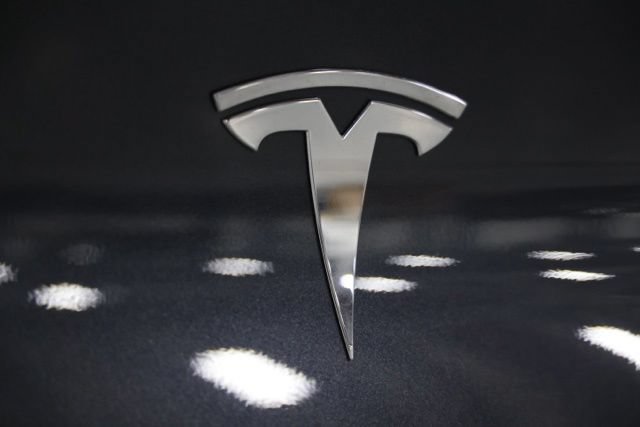 Used 2025 Tesla Model Y Long Range AWD/4WD image 15