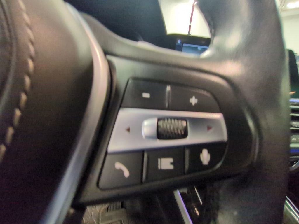 Used 2021 BMW X5 xDrive40i w/ Convenience Package image 16