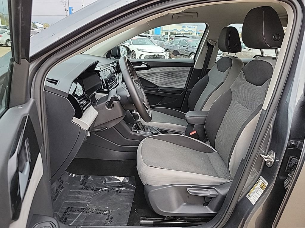 Used 2024 Volkswagen Taos S AWD/4WD image 8