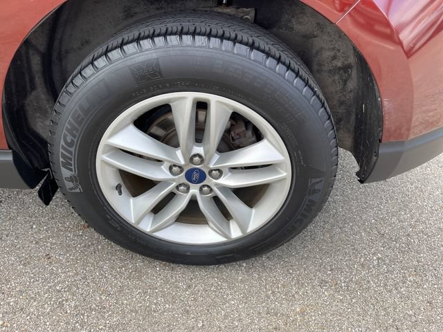 Used 2016 Ford Edge SEL w/ Equipment Group 201A AWD/4WD image 40