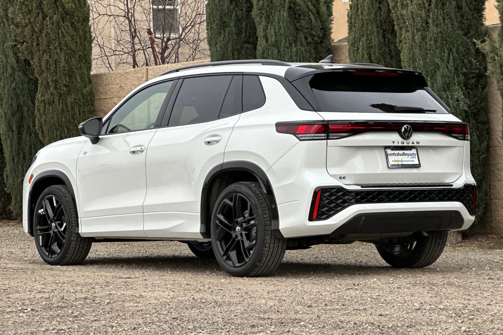 New 2026 Volkswagen Tiguan SE R-Line image 6