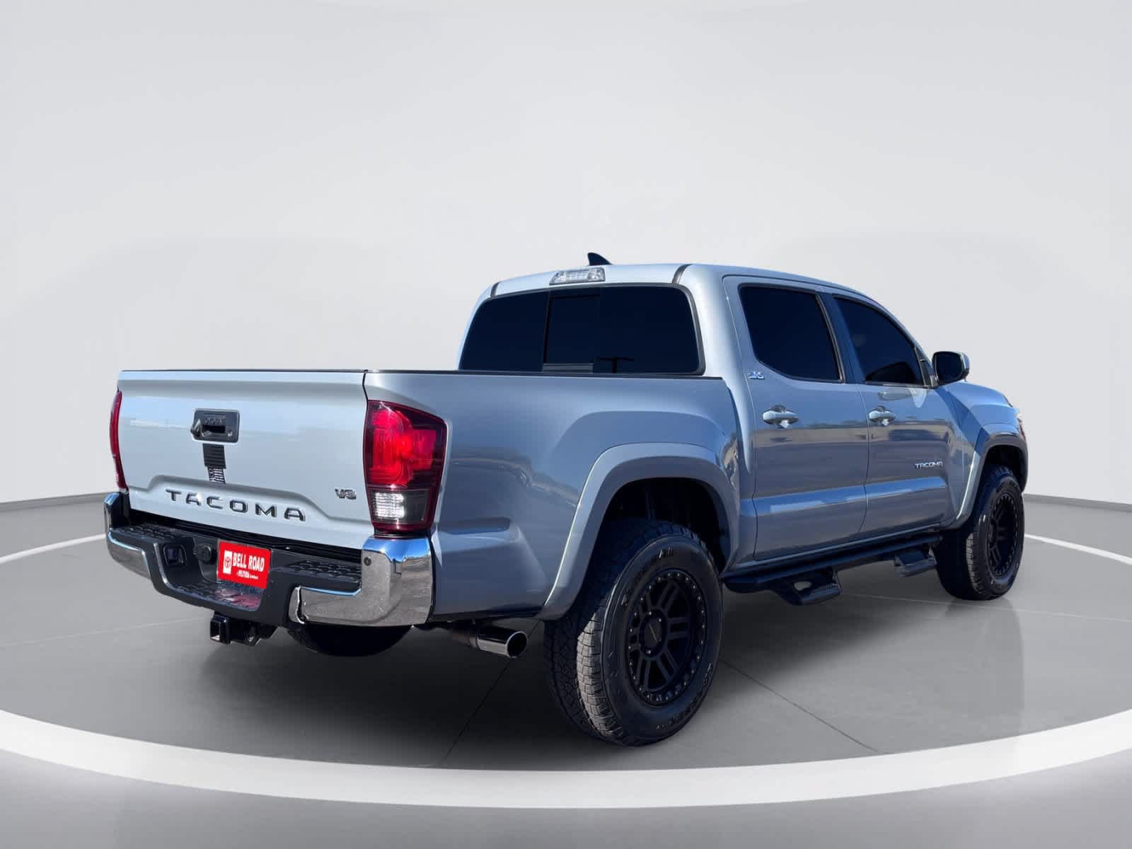 Used 2021 Toyota Tacoma SR5 RWD image 9