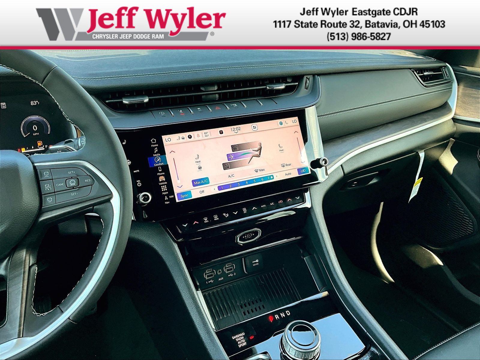 New 2027 Jeep Grand Cherokee Limited w/ Limited Altitude Package AWD/4WD image 11