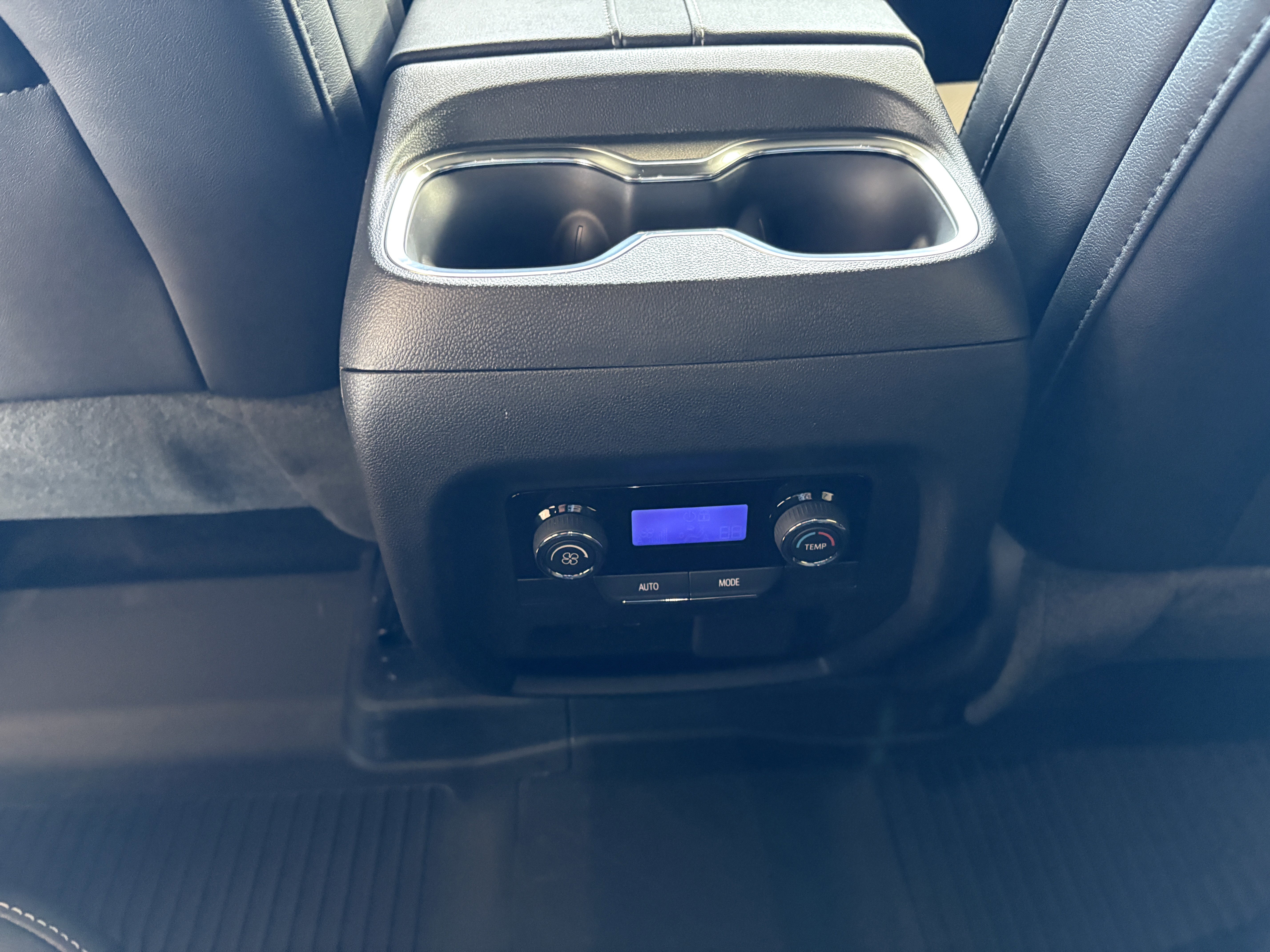 New 2026 Chevrolet Traverse LT image 22