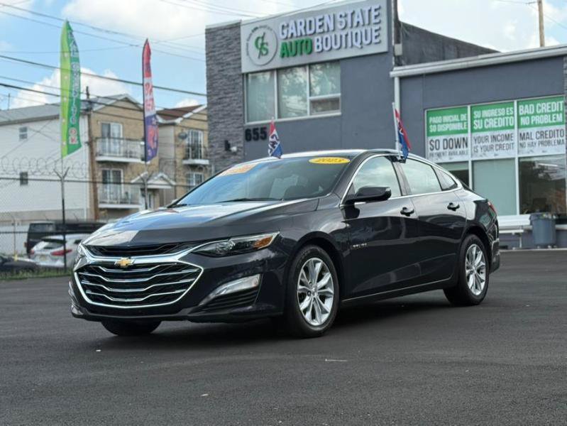 Used 2023 Chevrolet Malibu LT w/ Driver Confidence Package FWD image 2