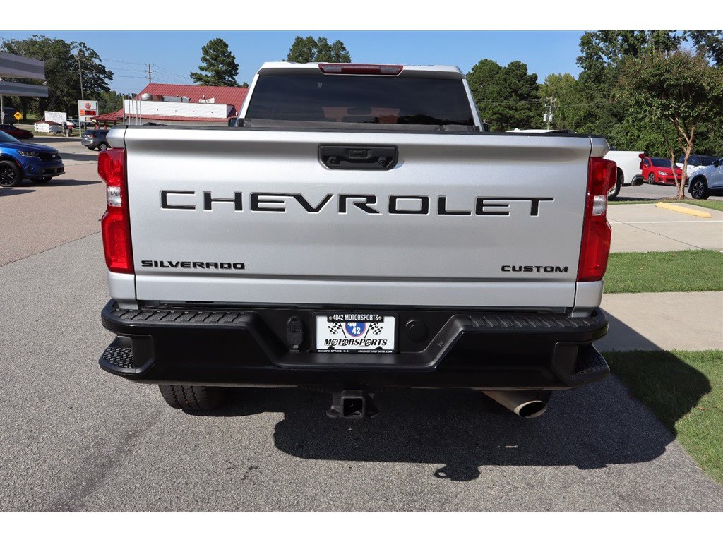 Used 2021 Chevrolet Silverado 2500 Custom w/ Custom Value Package AWD/4WD image 5