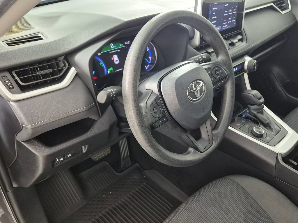 Used 2024 Toyota RAV4 LE AWD/4WD image 11