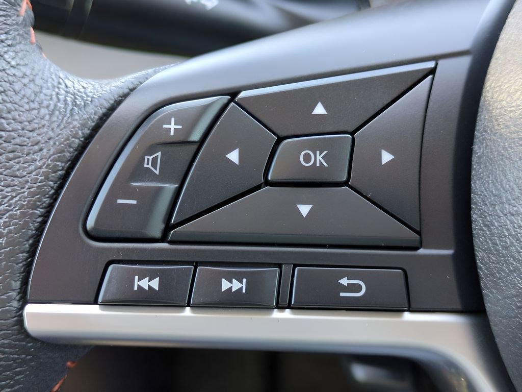 Certified 2022 Nissan Versa SR w/ Convenience Package image 23