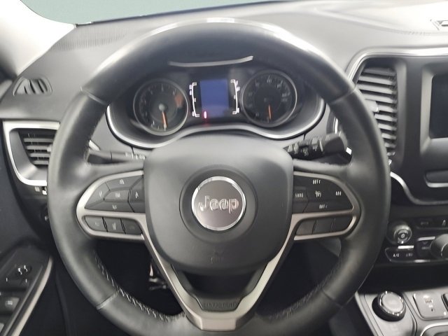 Used 2019 Jeep Cherokee Latitude w/ Cold Weather Group image 25