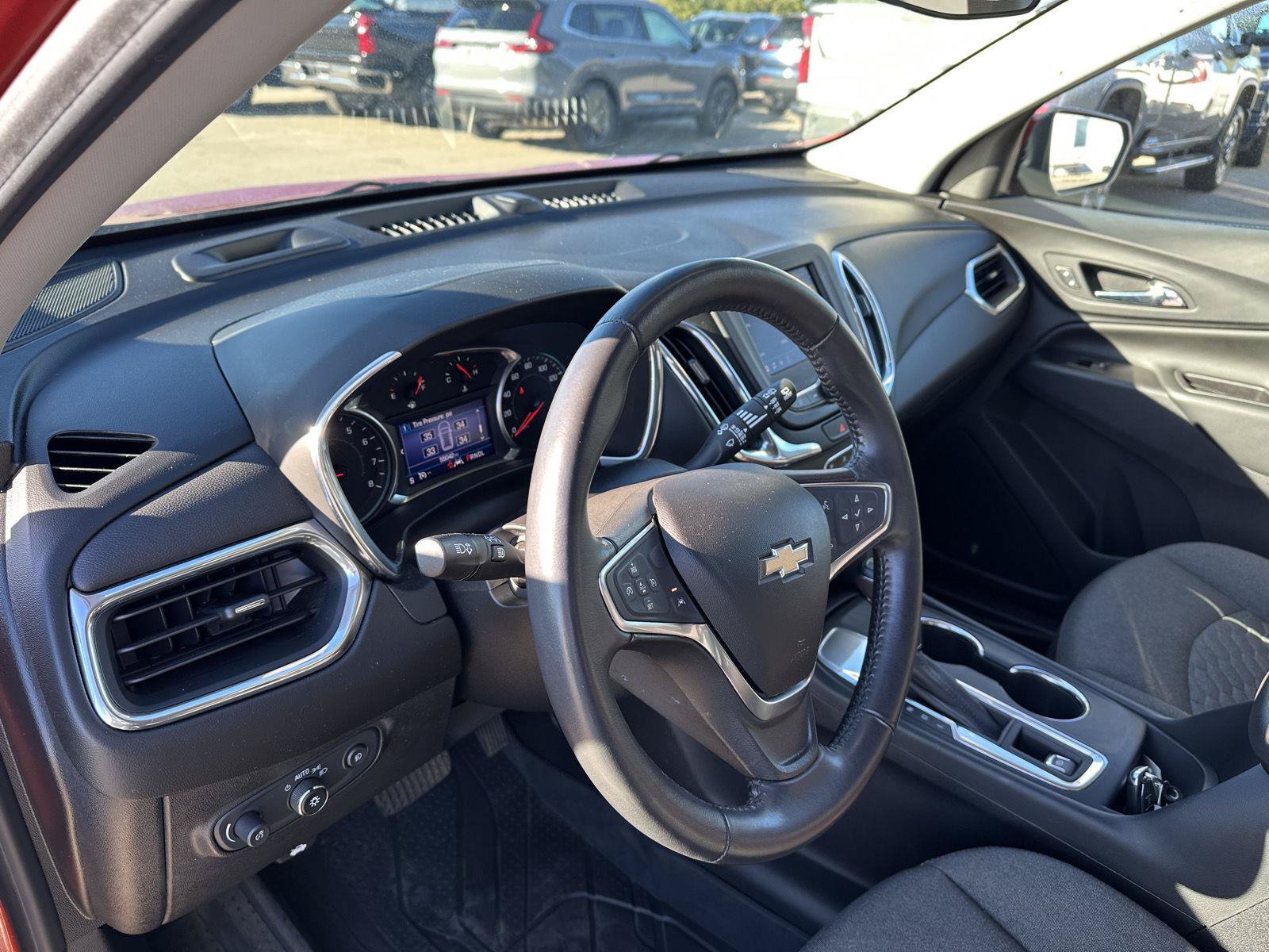Used 2020 Chevrolet Equinox LT FWD image 18