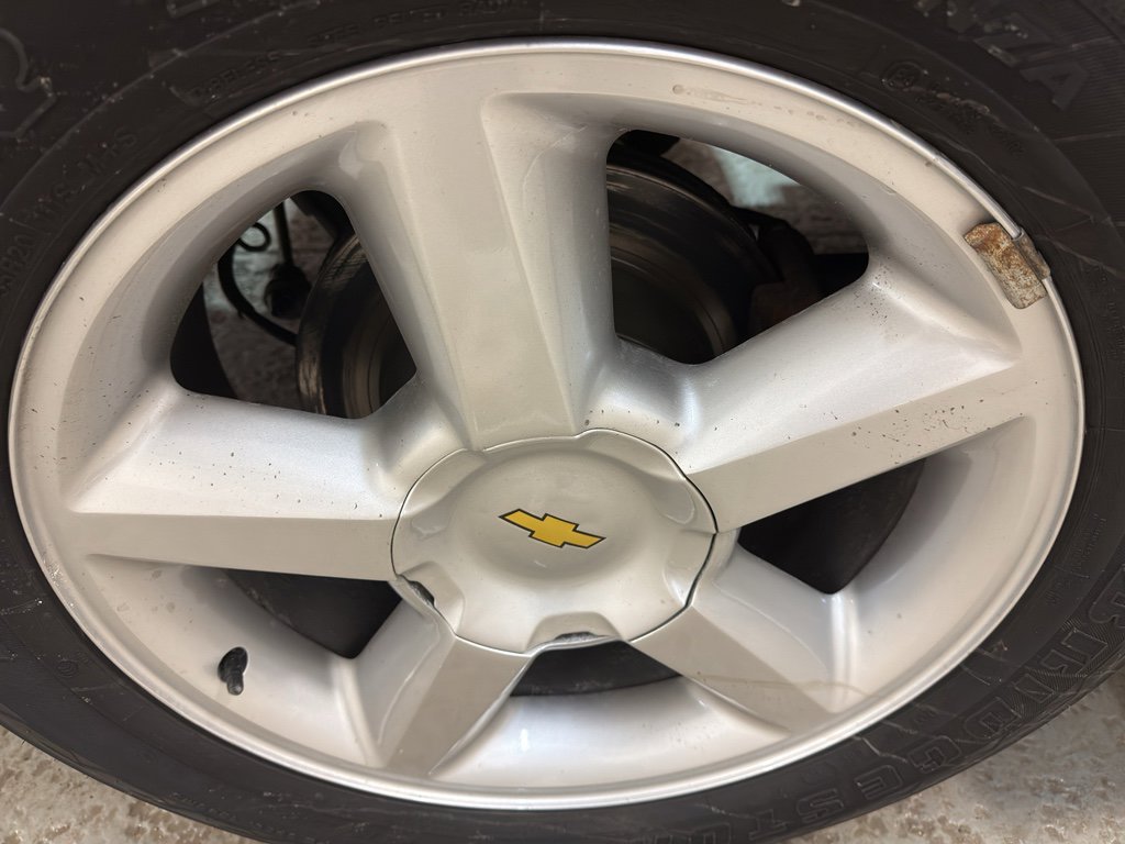 Used 2013 Chevrolet Avalanche LT w/ All-Star Edition image 37