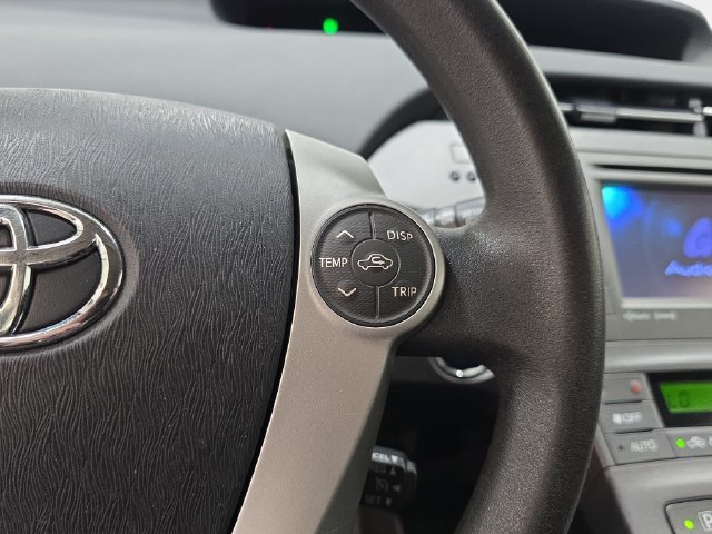 Used 2015 Toyota Prius Three FWD image 17