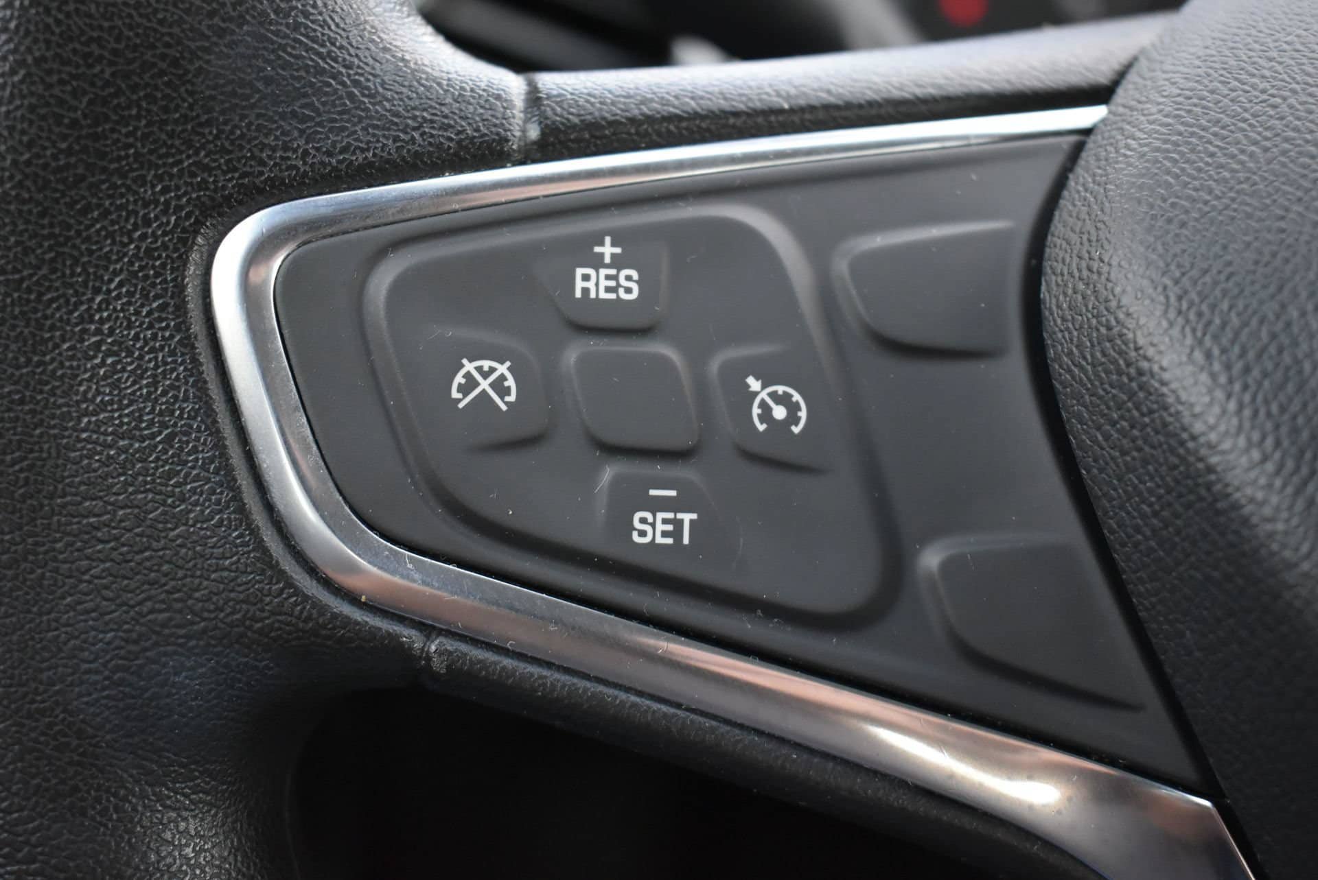Used 2018 Chevrolet Malibu LS w/ LPO, Convenience Package 2 FWD image 17