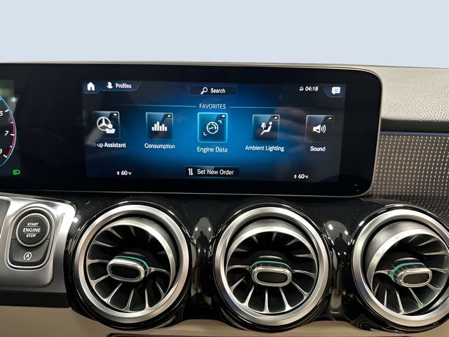 Used 2021 Mercedes-Benz GLB 250 4MATIC image 23