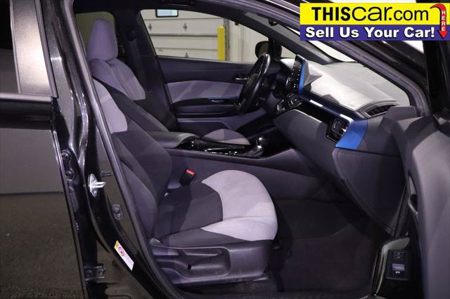 Used 2019 Toyota C-HR XLE FWD image 26