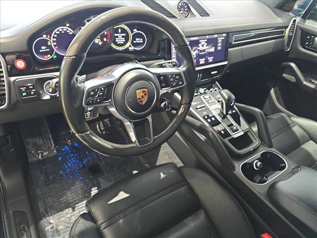 Used 2021 Porsche Cayenne GTS image 18