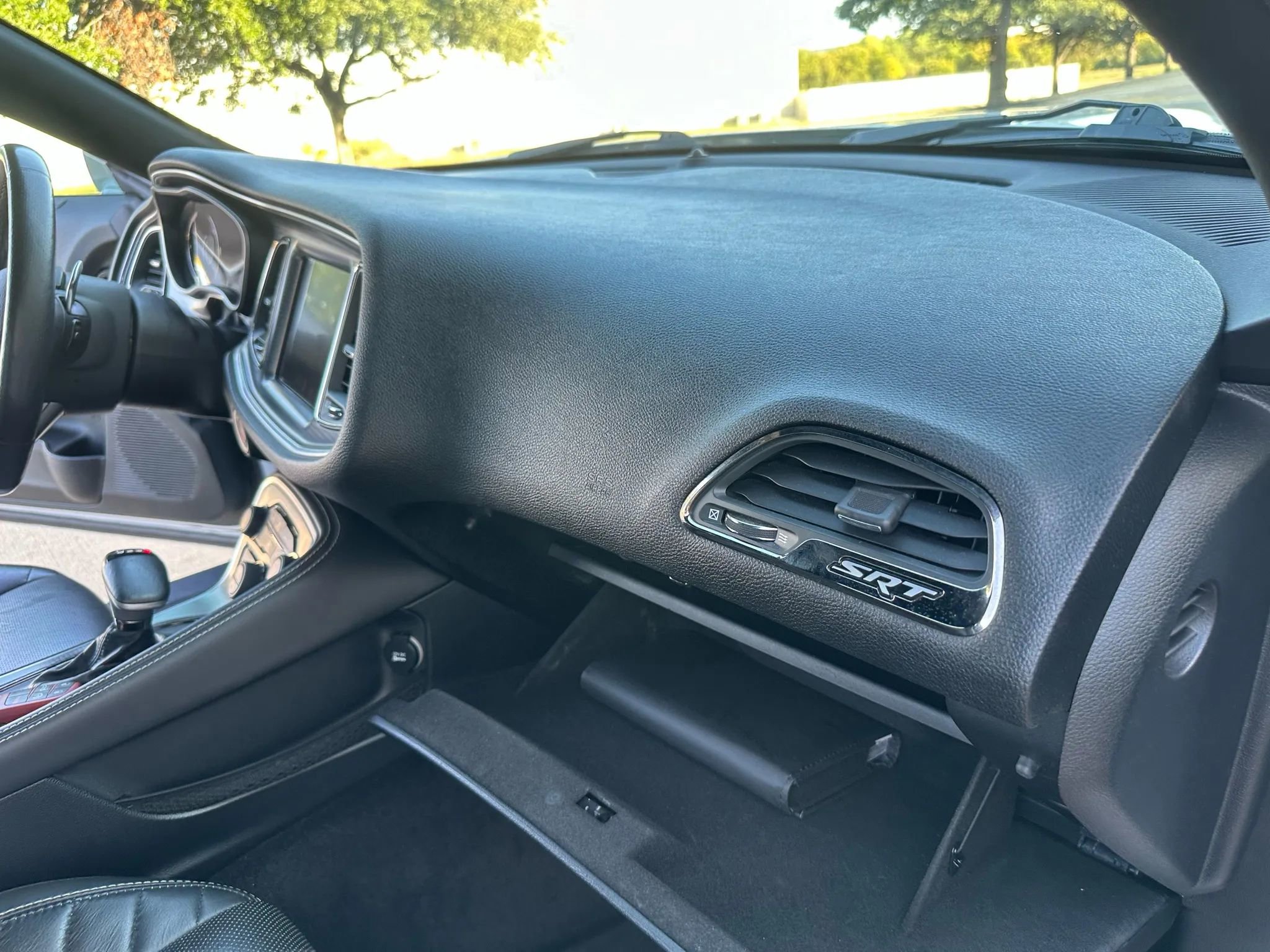 Used 2016 Dodge Challenger SRT Hellcat image 21