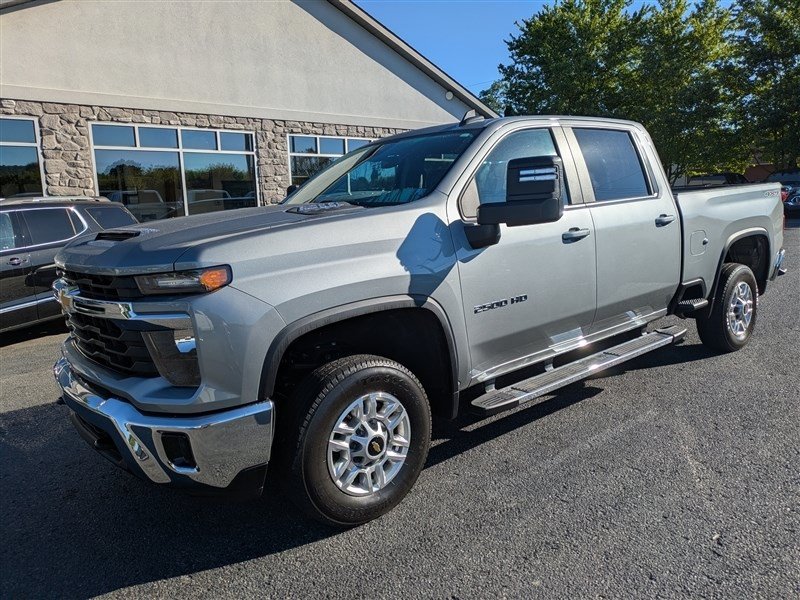 Used 2025 Chevrolet Silverado 2500 LT w/ Convenience Package