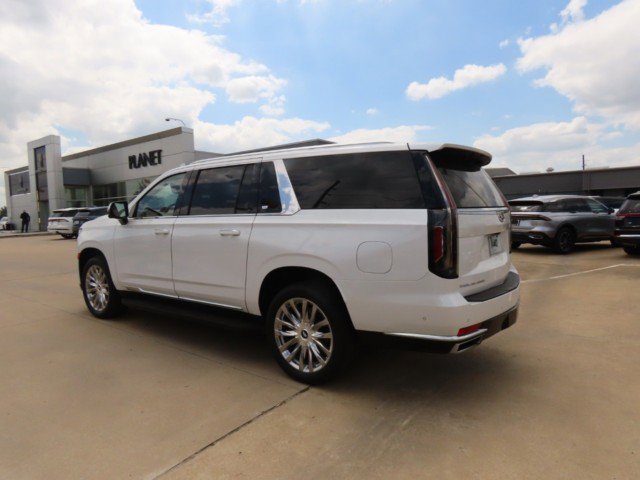 Used 2023 Cadillac Escalade ESV Premium Luxury image 15