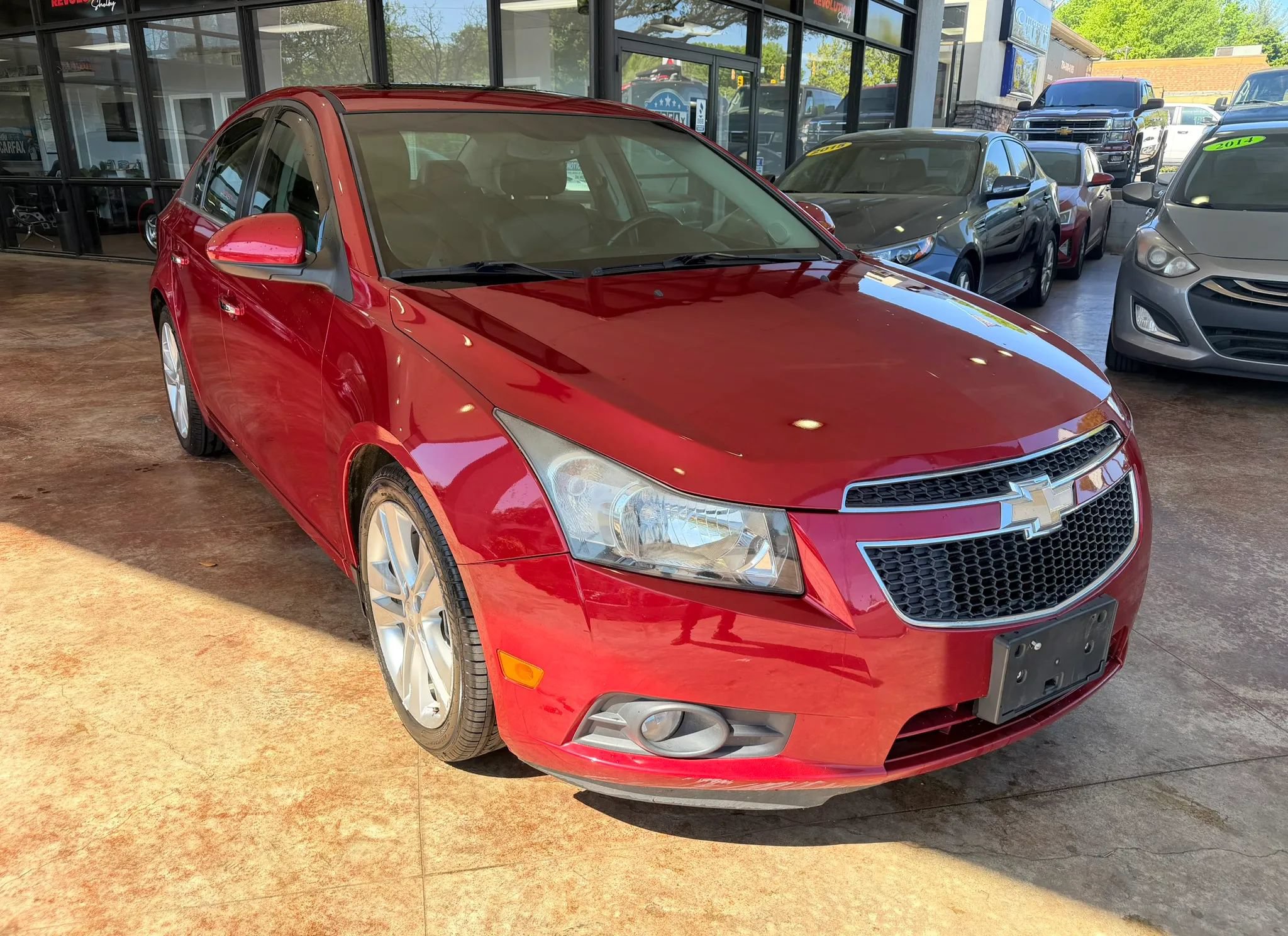 Used 2012 Chevrolet Cruze LTZ FWD image 1