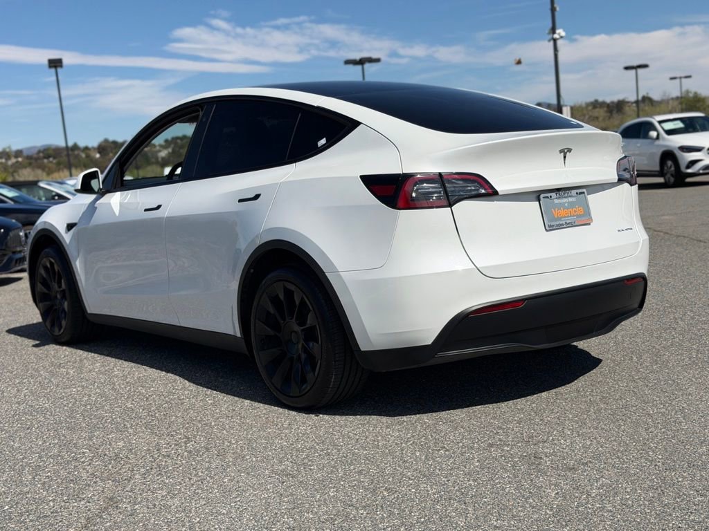 Used 2023 Tesla Model Y Long Range image 10