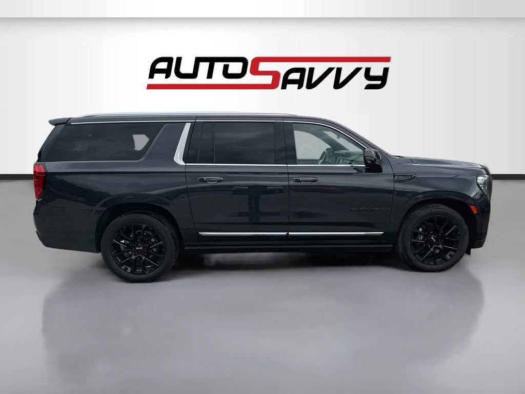Used 2023 GMC Yukon XL Denali w/ Advanced Technology Package AWD/4WD image 8