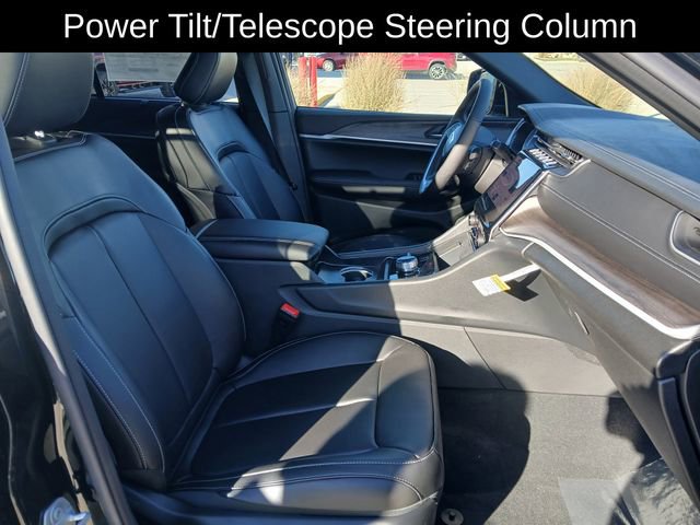 New 2025 Jeep Grand Cherokee Limited image 17