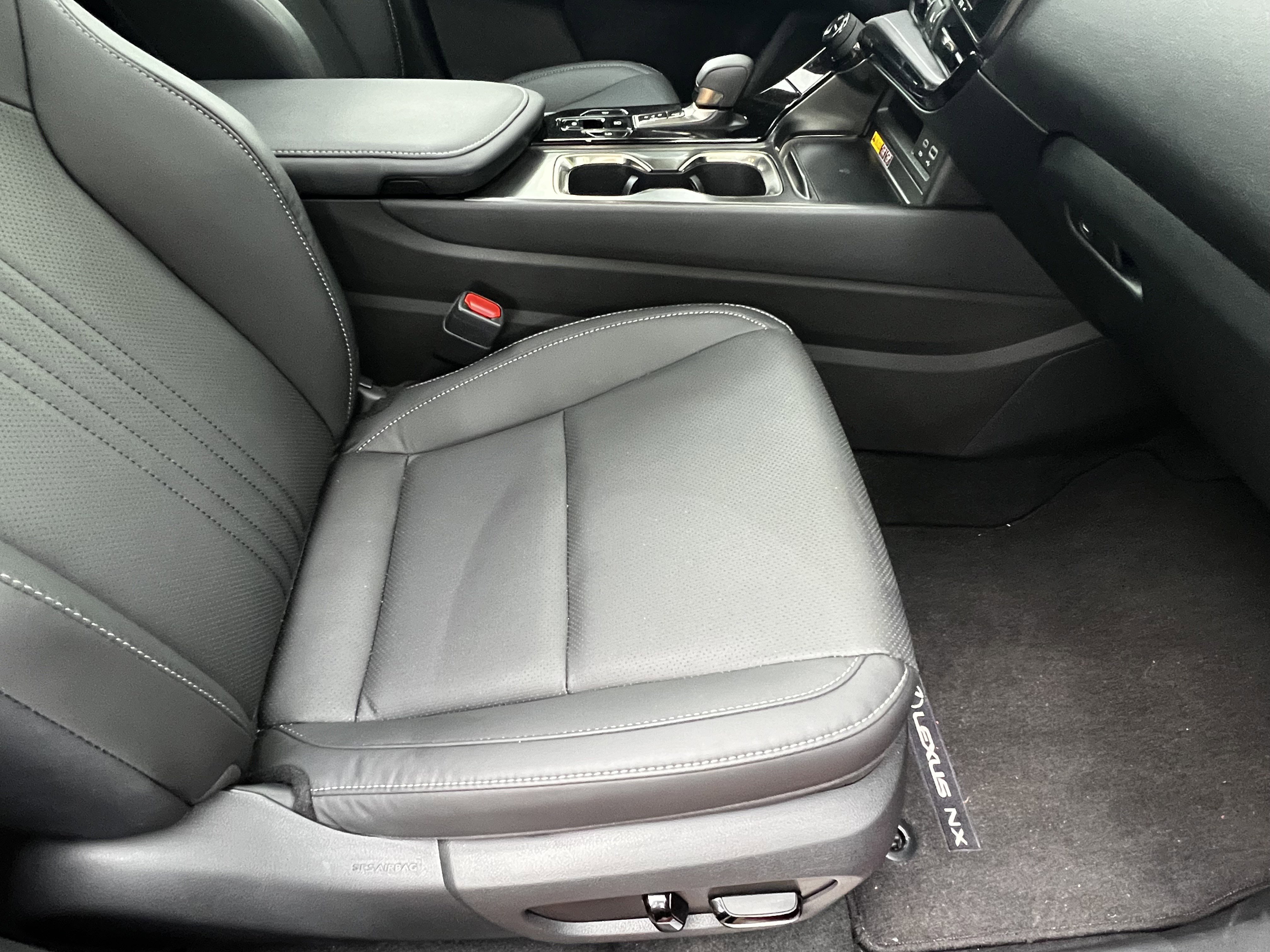 Used 2025 Lexus NX 250 FWD w/ Accessory Package (2T) image 43