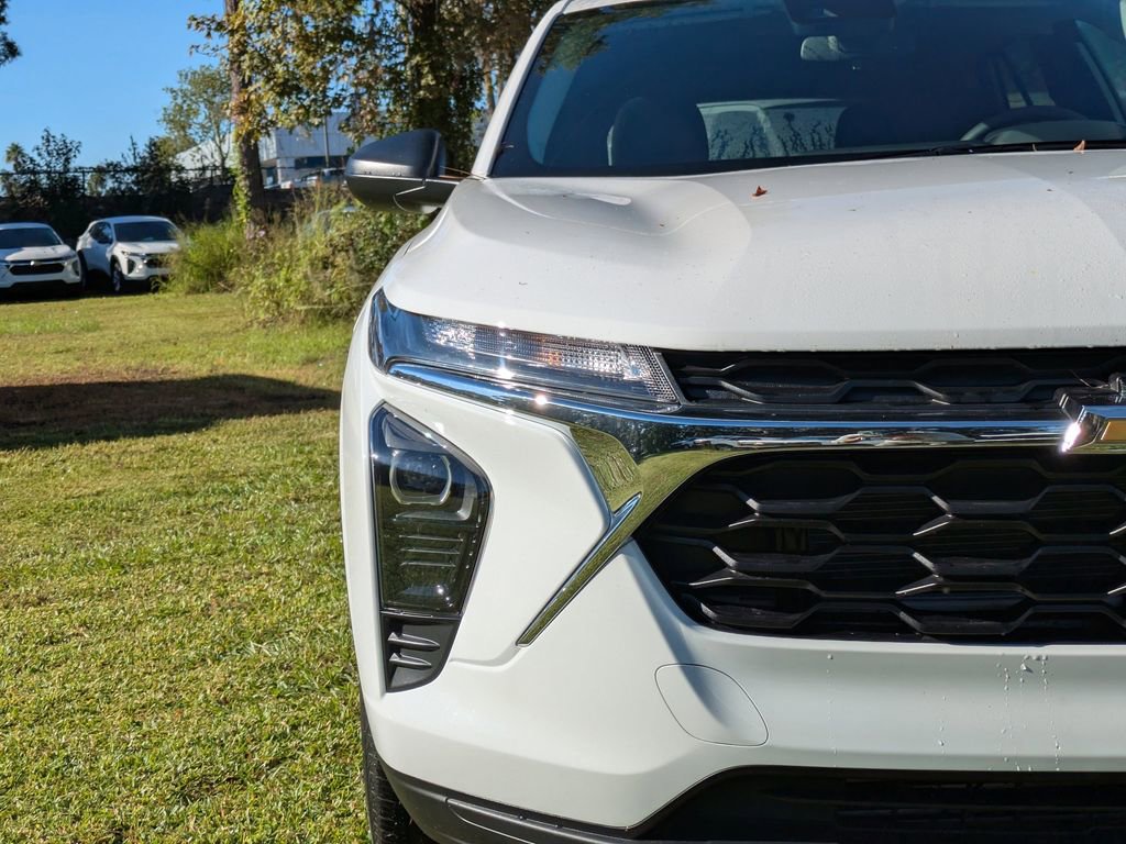 New 2026 Chevrolet Trax LS w/ Driver Confidence Package image 10