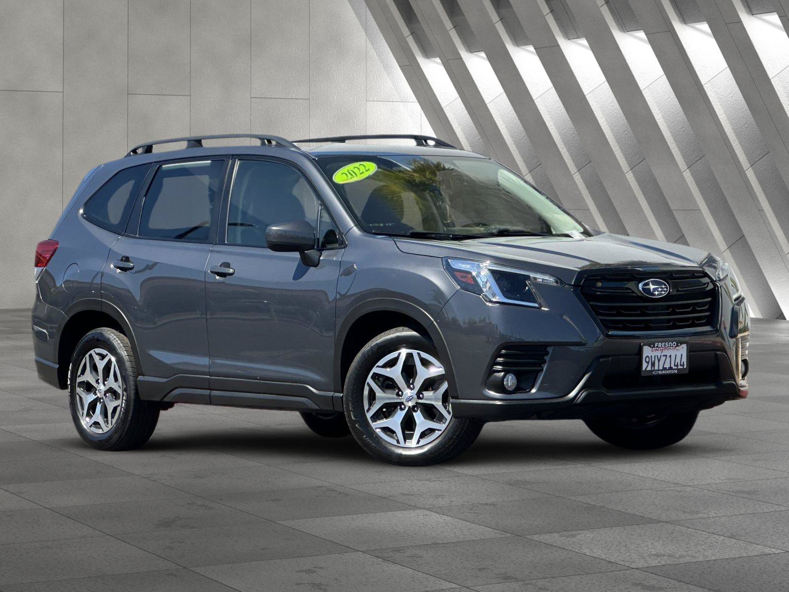 Used 2022 Subaru Forester Premium AWD/4WD image 1