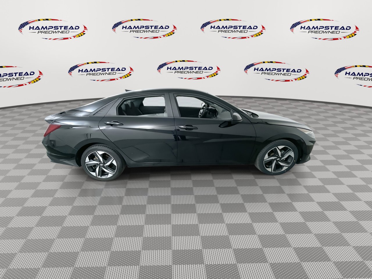 Used 2023 Hyundai Elantra SEL w/ Convenience Package image 9
