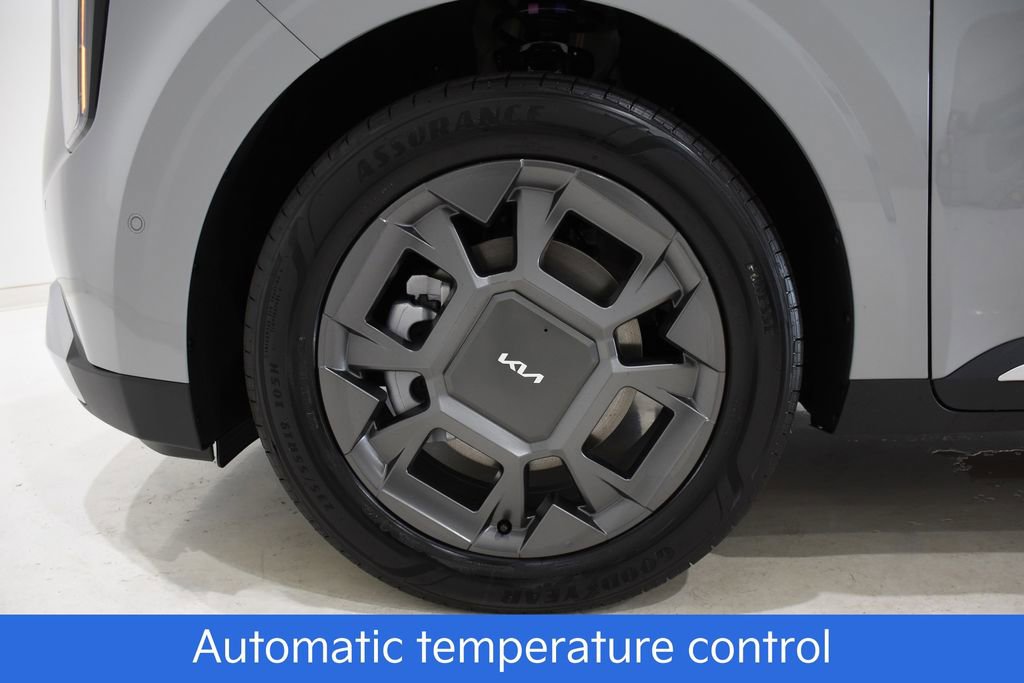 New 2026 Kia Carnival SX image 6