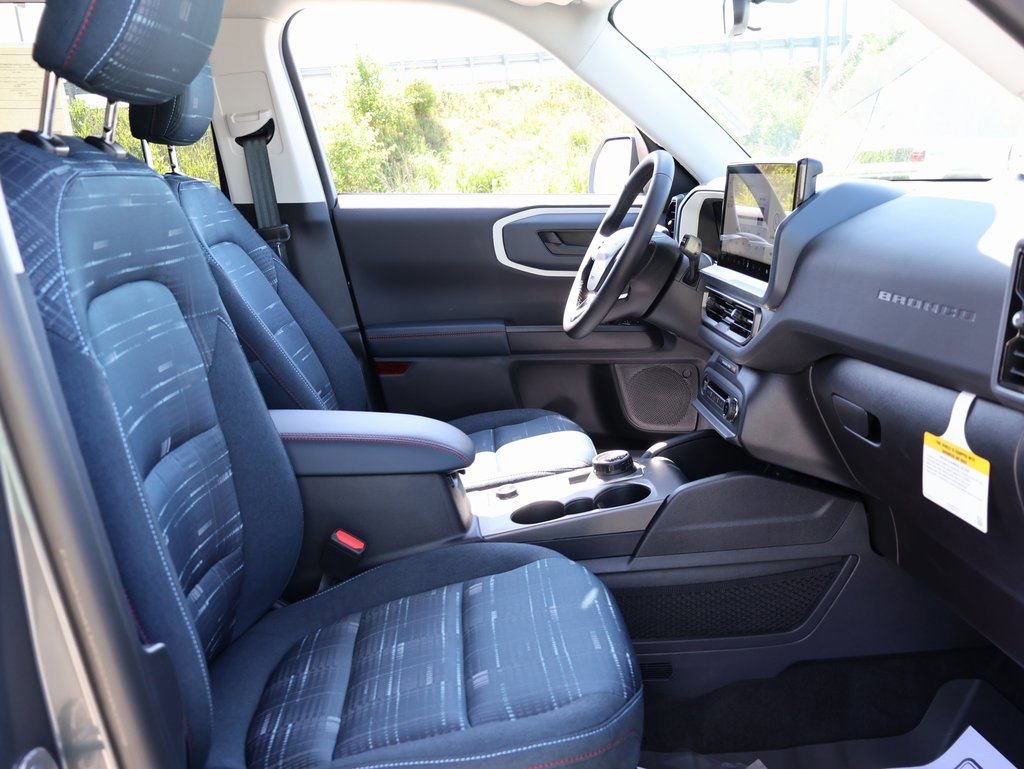 New 2025 Ford Bronco Sport Heritage w/ Convenience Package image 9