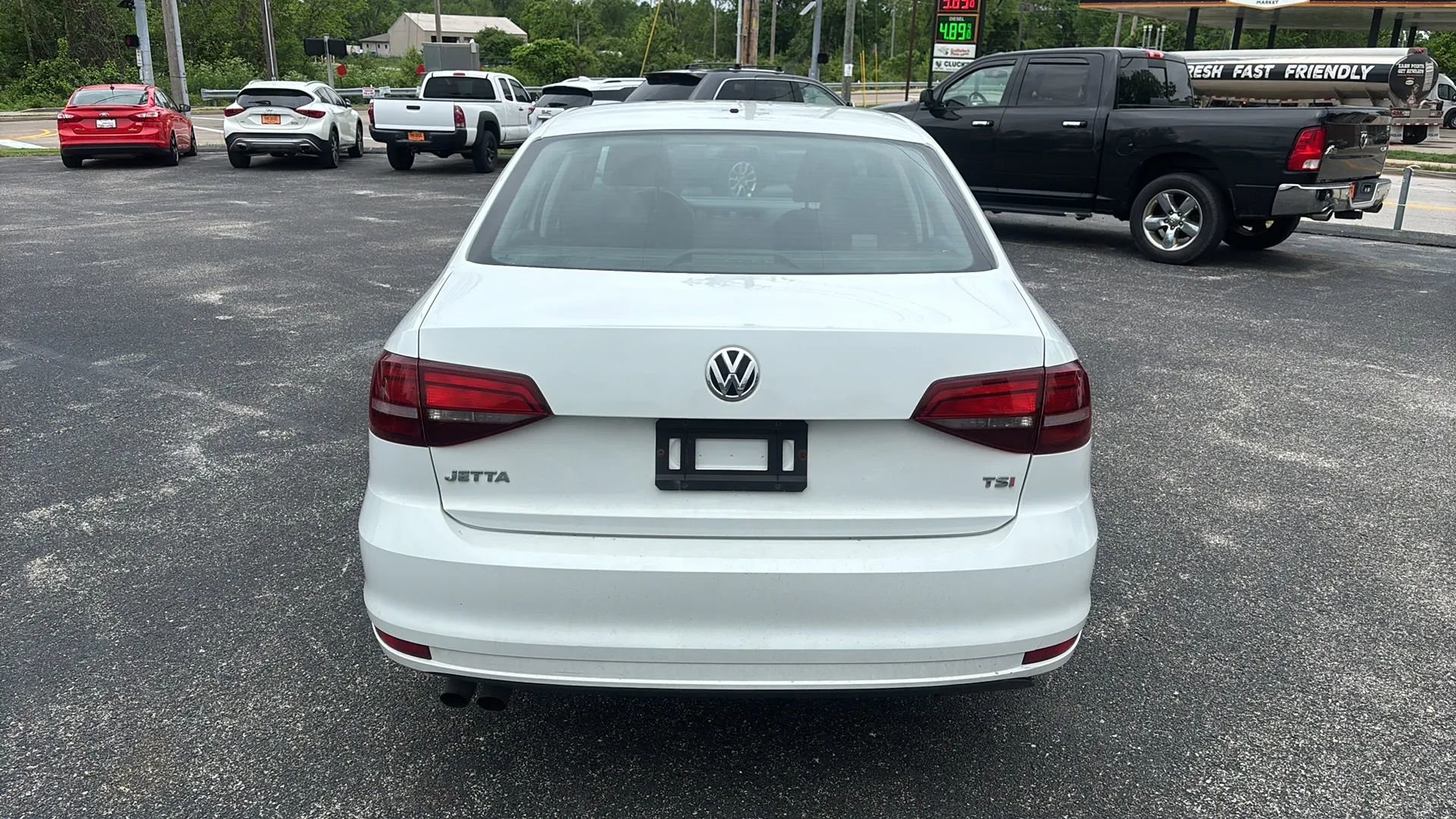 Used 2016 Volkswagen Jetta S FWD image 4