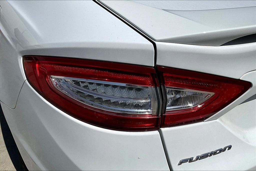 Used 2016 Ford Fusion SE image 34