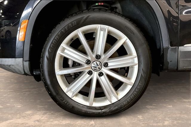 Used 2012 Volkswagen Tiguan S AWD/4WD image 34