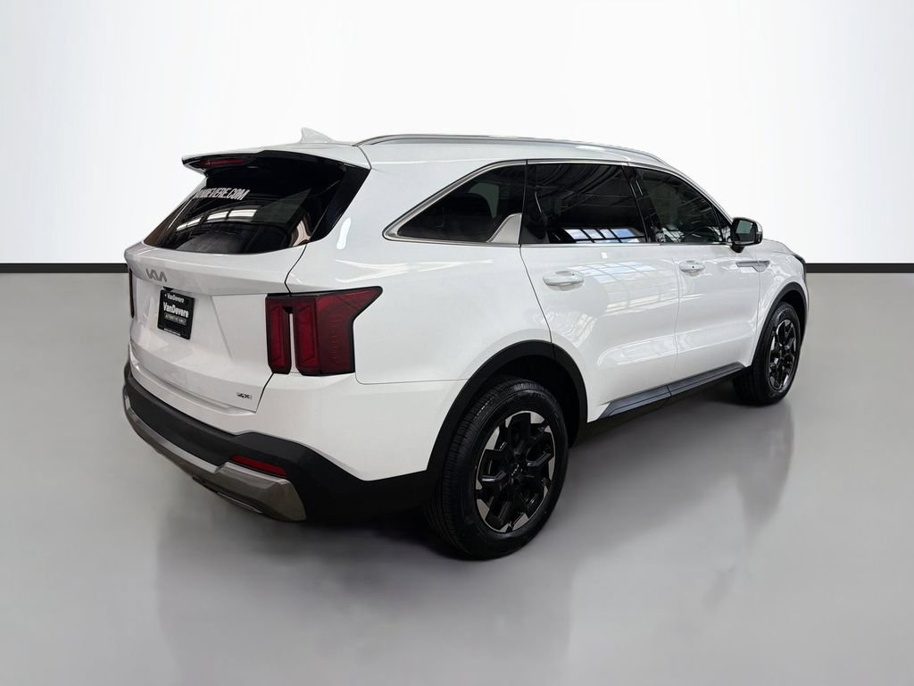 Used 2025 Kia Sorento S AWD/4WD image 9