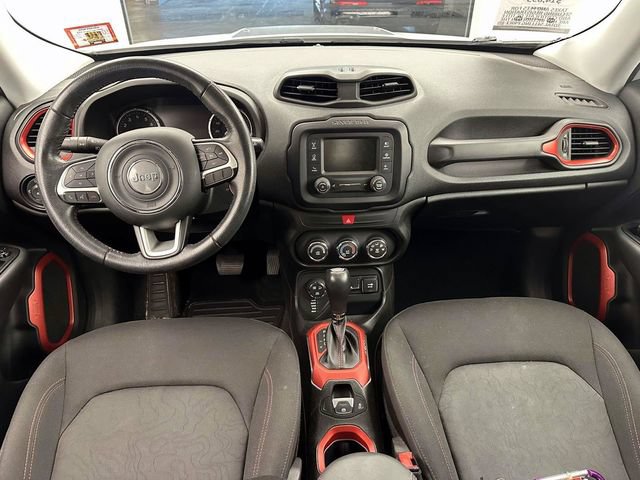 Used 2017 Jeep Renegade Trailhawk AWD/4WD image 15