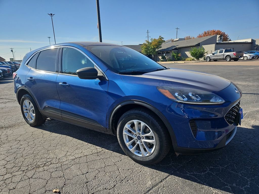 Used 2022 Ford Escape SE w/ Convenience Package image 1