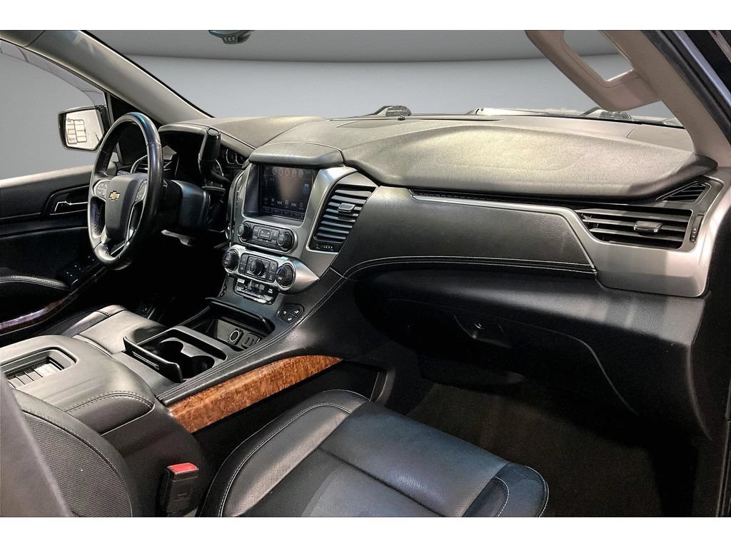 Used 2016 Chevrolet Suburban LTZ AWD/4WD image 41