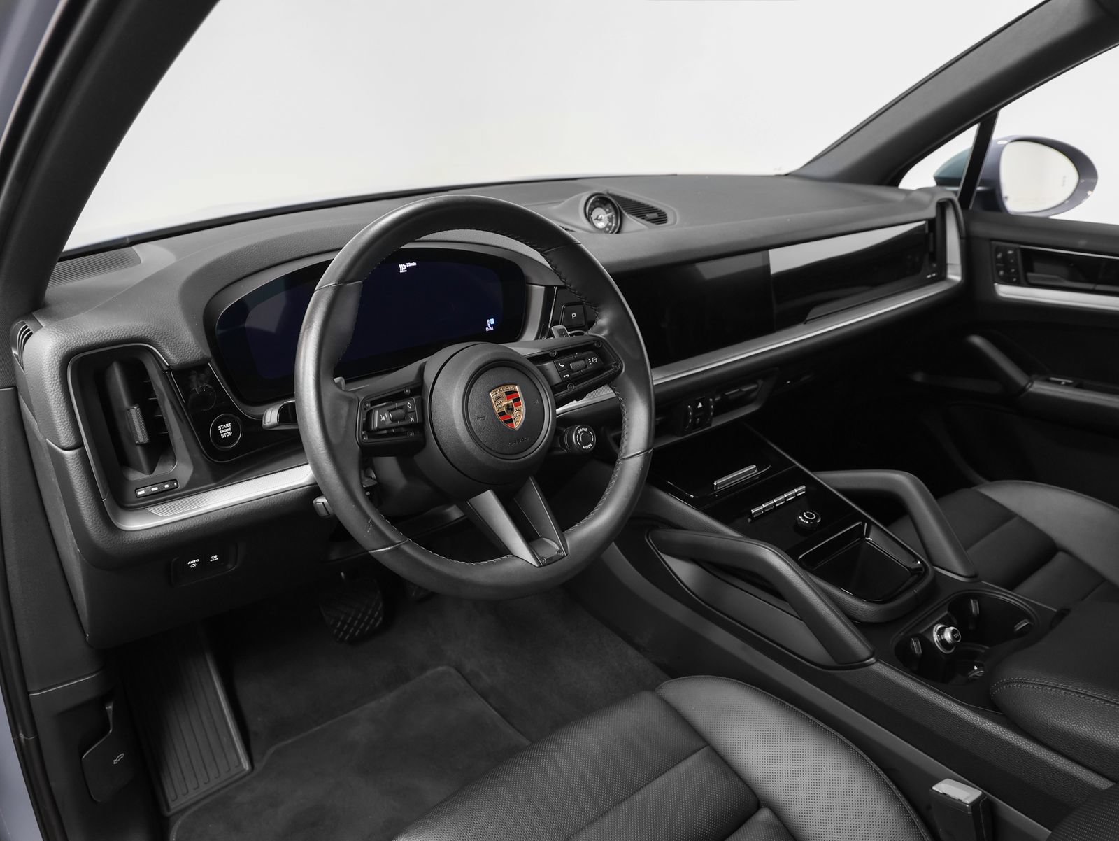 Certified 2024 Porsche Cayenne AWD/4WD image 4