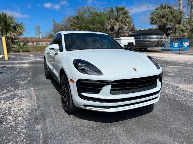 Used 2023 Porsche Macan Base image 86