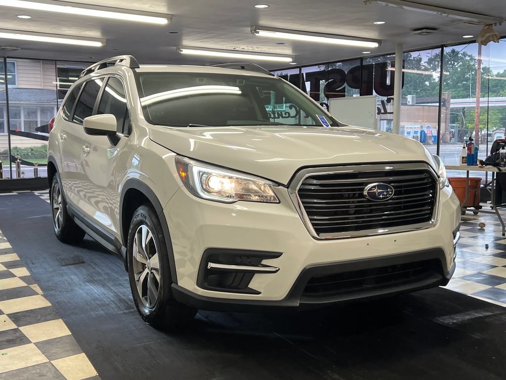 Used 2020 Subaru Ascent Premium w/ Convenience Package AWD/4WD image 1